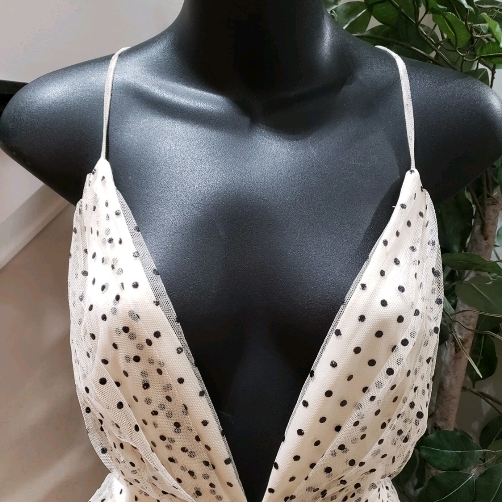 White Polka Dot Tiered Maxi Dress with Plunge Neck - Picture 4 of 9